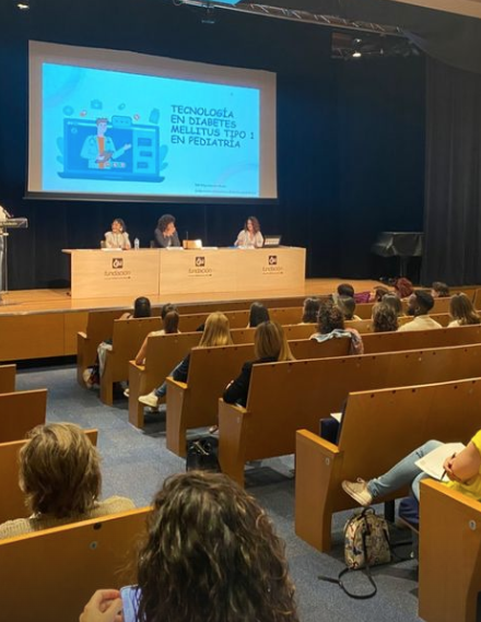 III Jornada de Enfermería Pediátrica de AEPAN "Abriendo caminos en los cuidados pediátricos" (imagen 13)